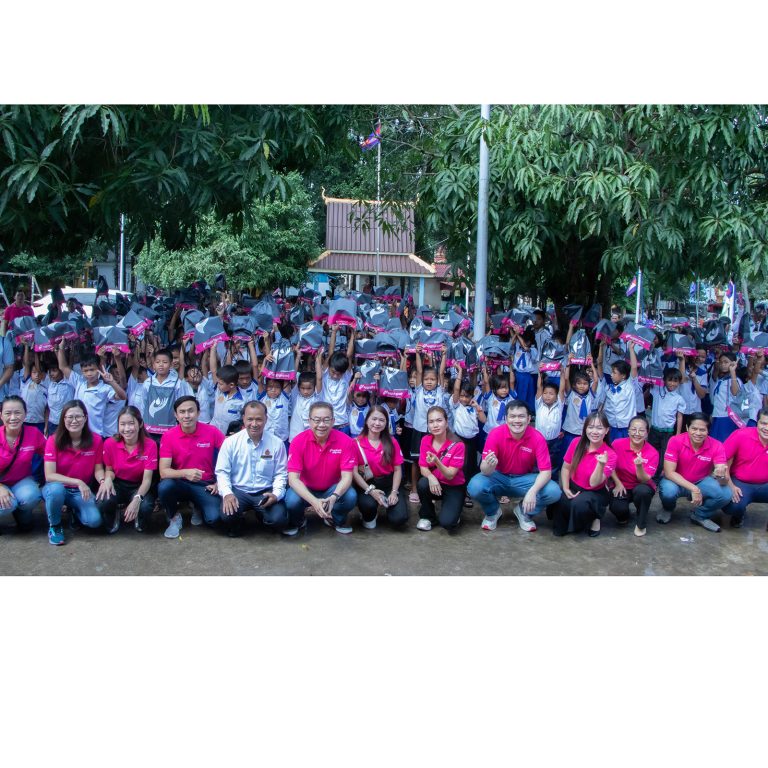 Sovannaphum Life Assurance Plc. embark on the new quarter donation 2,000,000 Riels, 2 desktop computers, 1 printer, 2 parasols and study materials for all 500 students of O. Tres Chas Primary School in Preah Sihanouk Province.