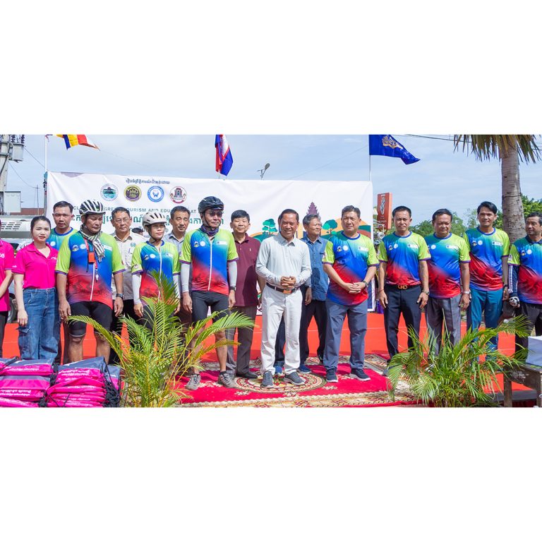 Sovannaphum Life Assurance Plc. participated in the “Phnom Da Green Tourism and Education Cycling Event” heading to Phnom Da Temple in Takeo Province, sport in the Green Season, organized by Audax Cambodia